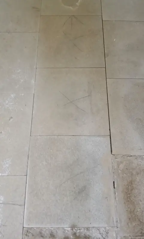 RESTAUROVÁNÍ DLAŽBY
